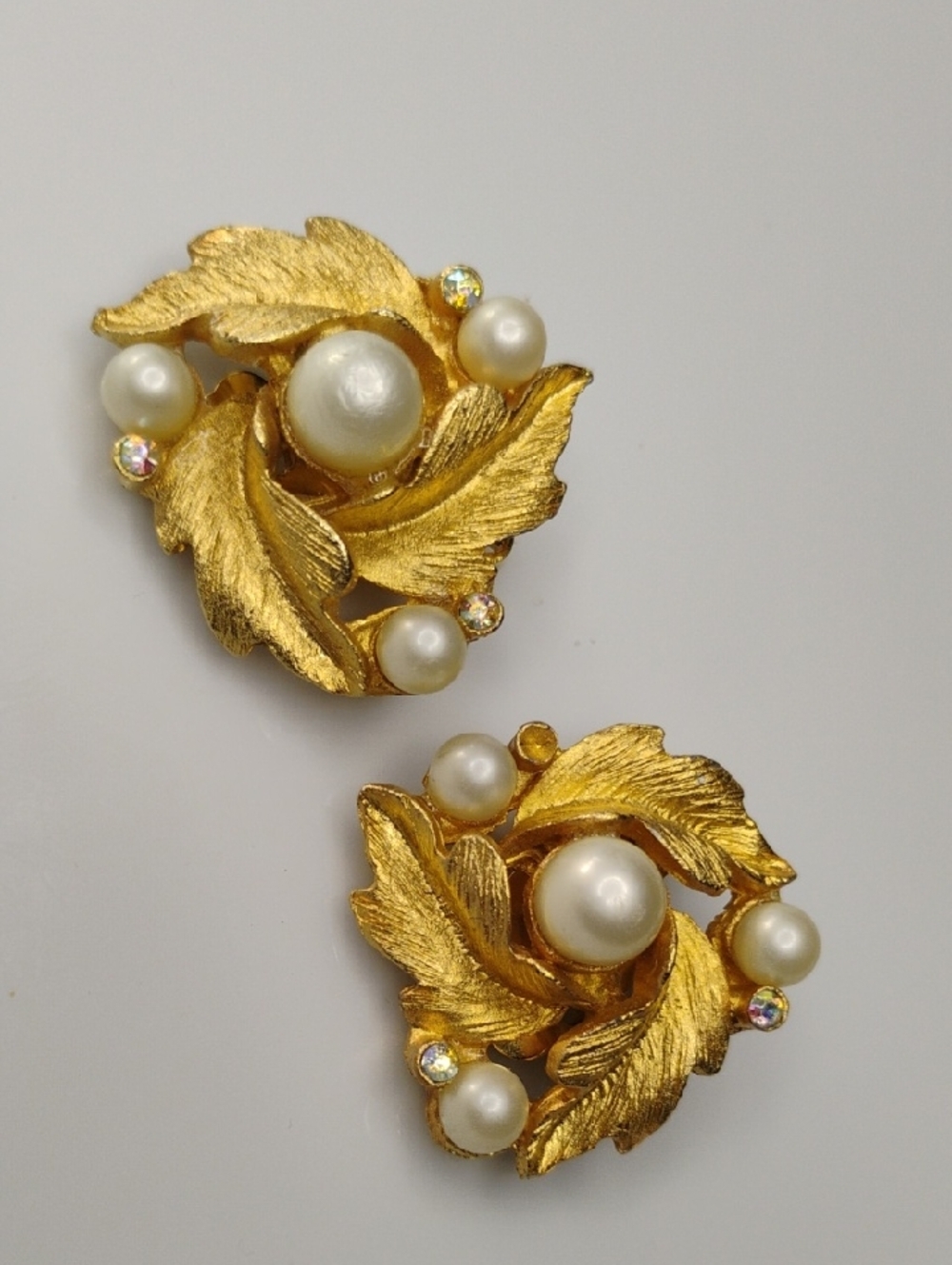Vintage Style Gold Leaf Pearl Cluster Earrings